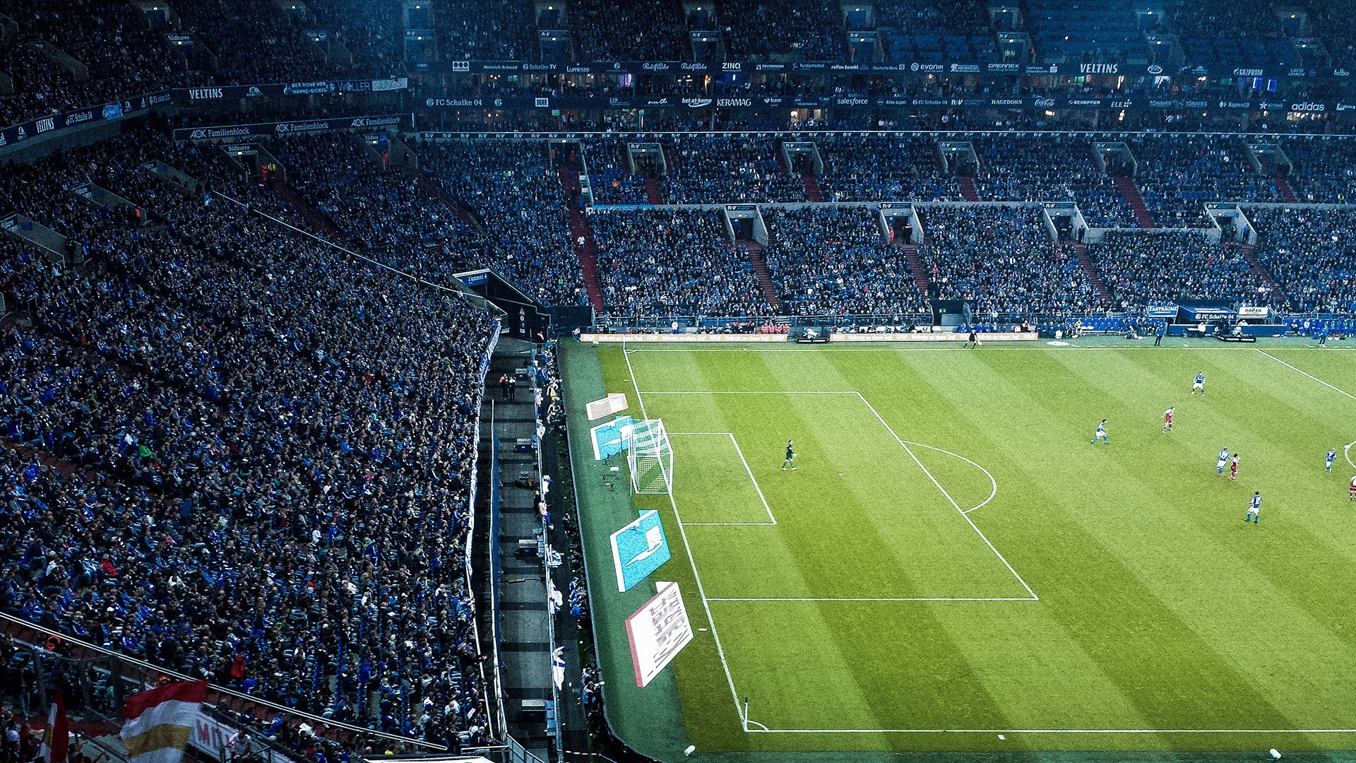 特色社区足球场建设劲头十足，全民健身热潮不断升温，社区足球场建设方案